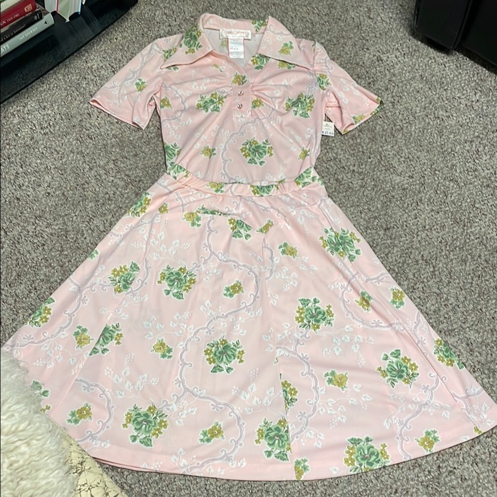 Vintage 70s 2 pc Floral Pink skirt set - nwt